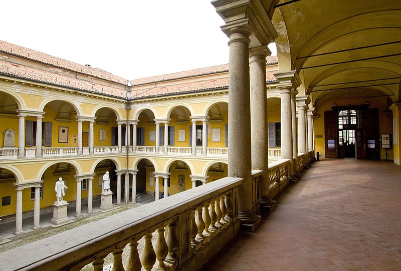 cortile delle statue universita di pavia