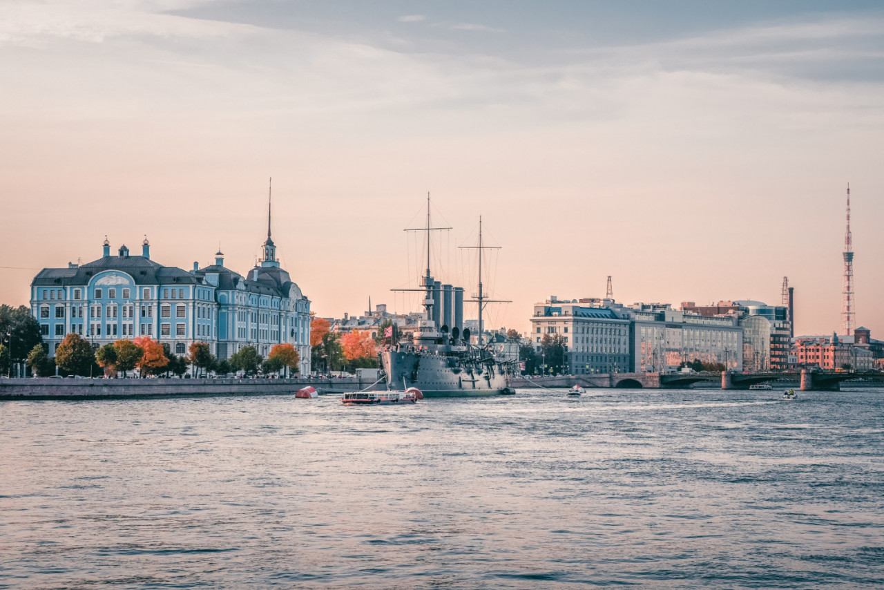 cruiser aurora view from neva river evening battleship sparkled great october communist revolution 1917 saint petersburg