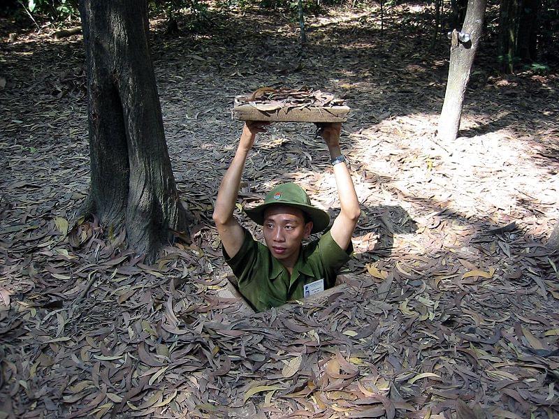 cu chi tunnel entry 1