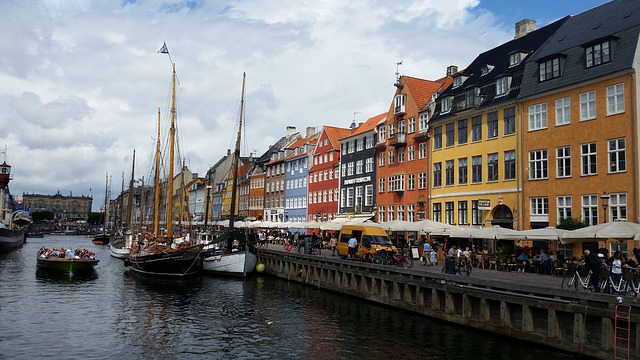 danimarca copenaghen nyhavn barche