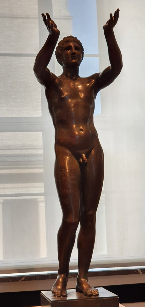 derbetendeknabebyanonymous lysippos ancientgreek altesmuseum berlin