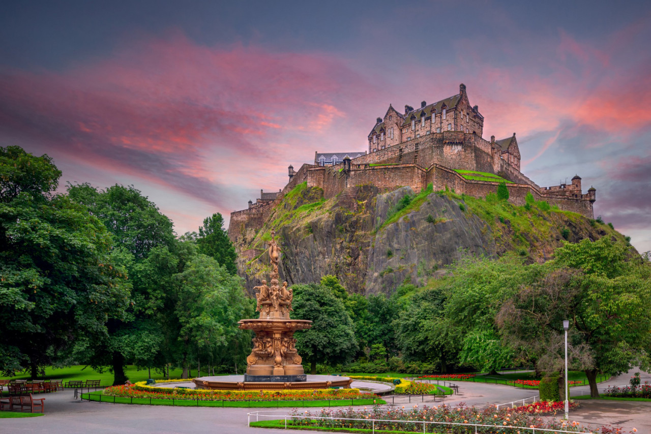 Guida di Edimburgo Scarica gratis la Guida di Edimburgo in pdf