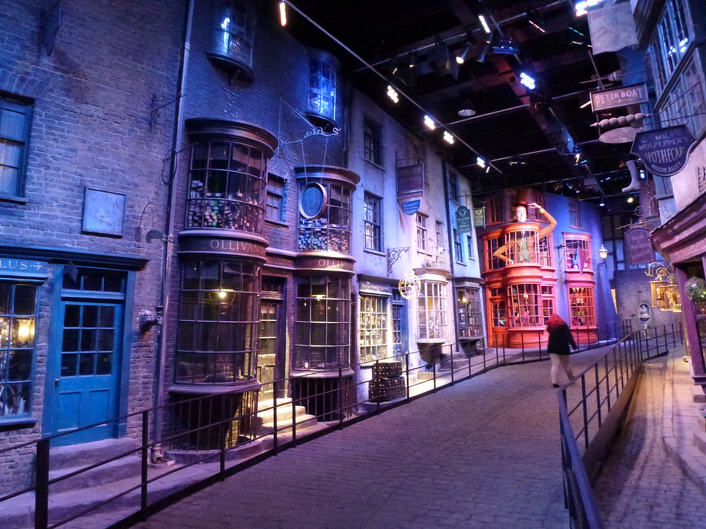 diagon alley harry potter tour warner bros studios leavesden london