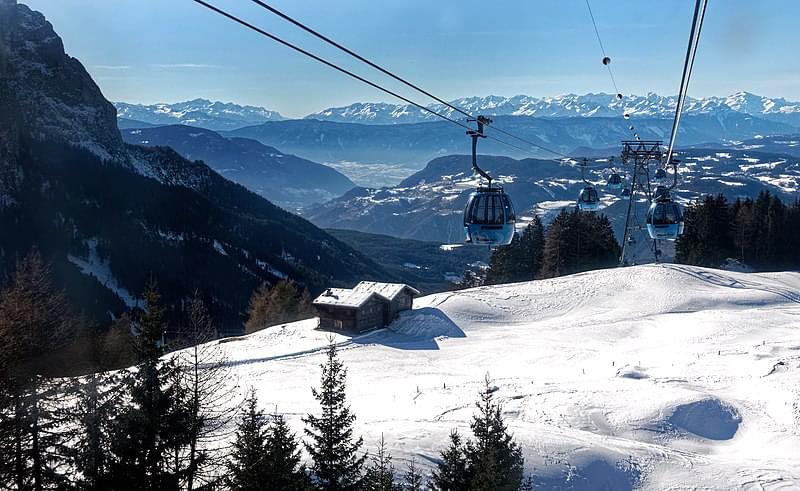 die seiser alm bahn in sudtirol 02