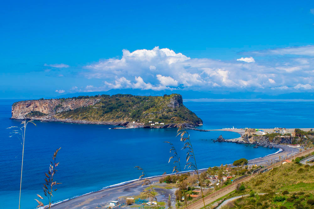 dino island e blue sea isola di dino praia a mare calabria sud italia