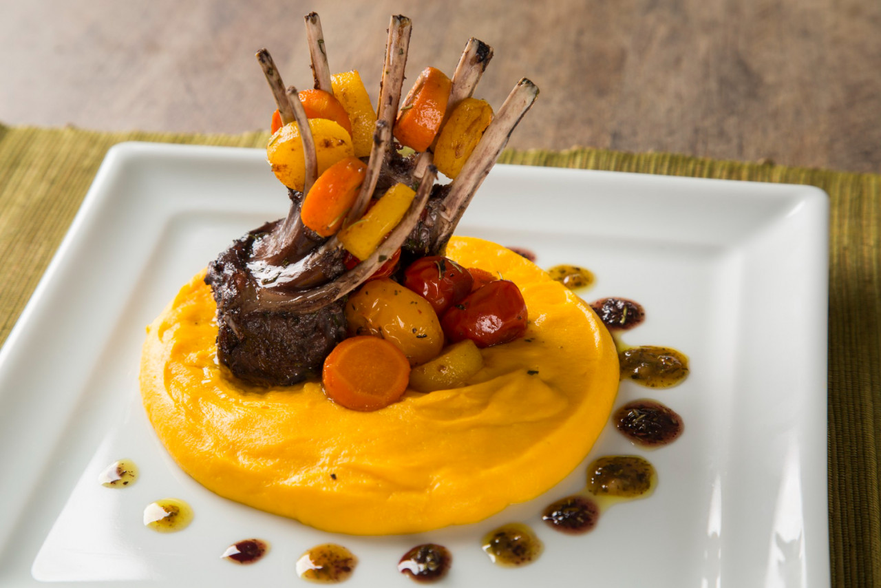 dish rack lamb with mashed cassava glass wine table