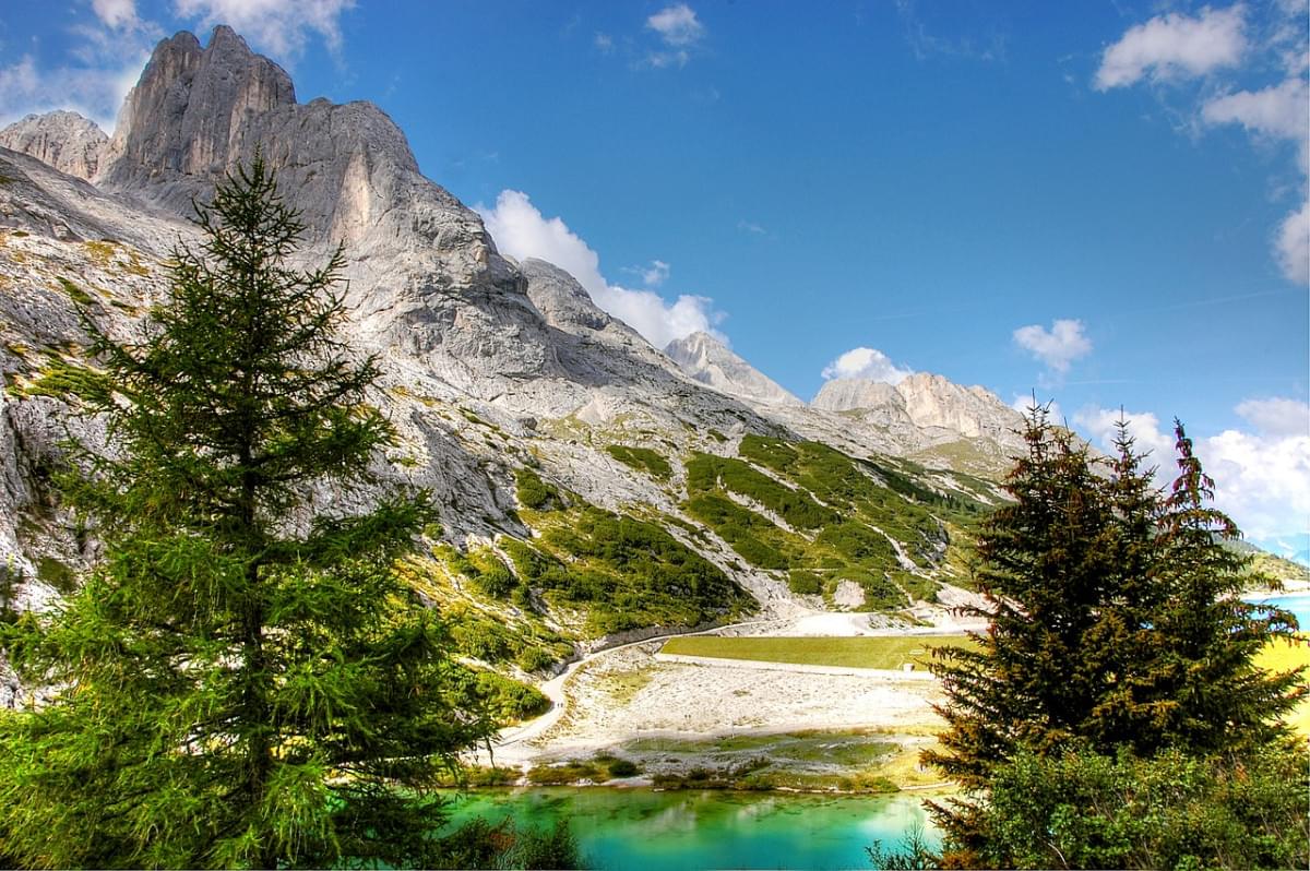 dolomiti montagne alto adige italia