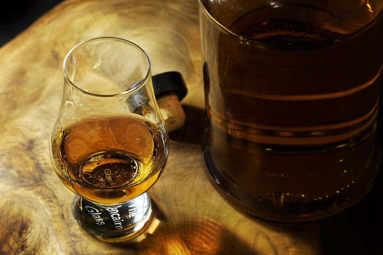 drink vetro alcol bar whisky