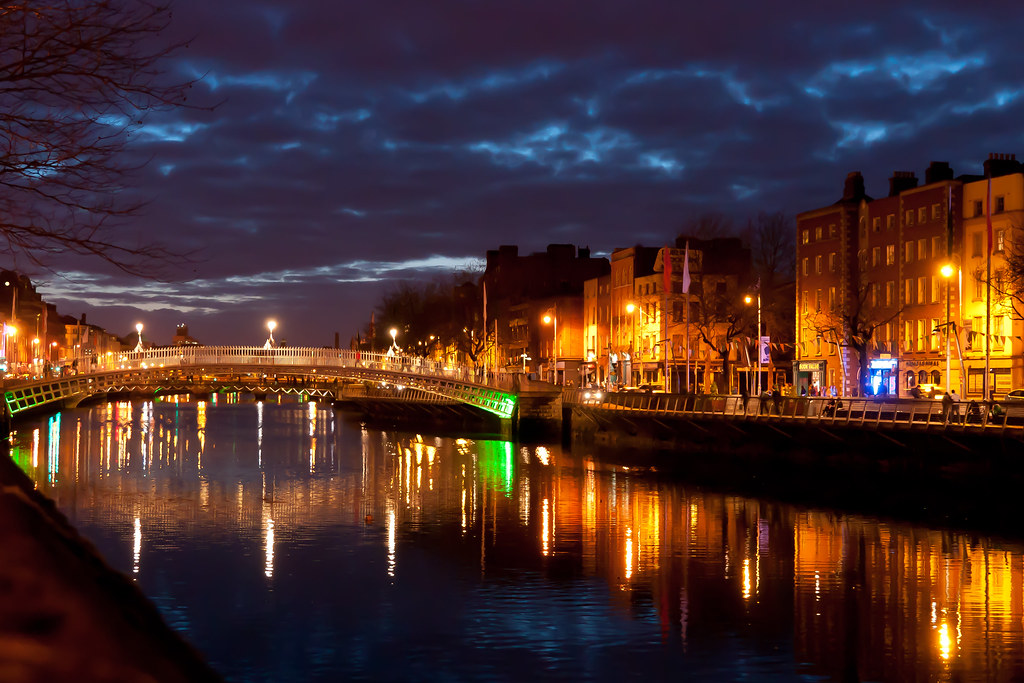 dublin at night ha penny bridge