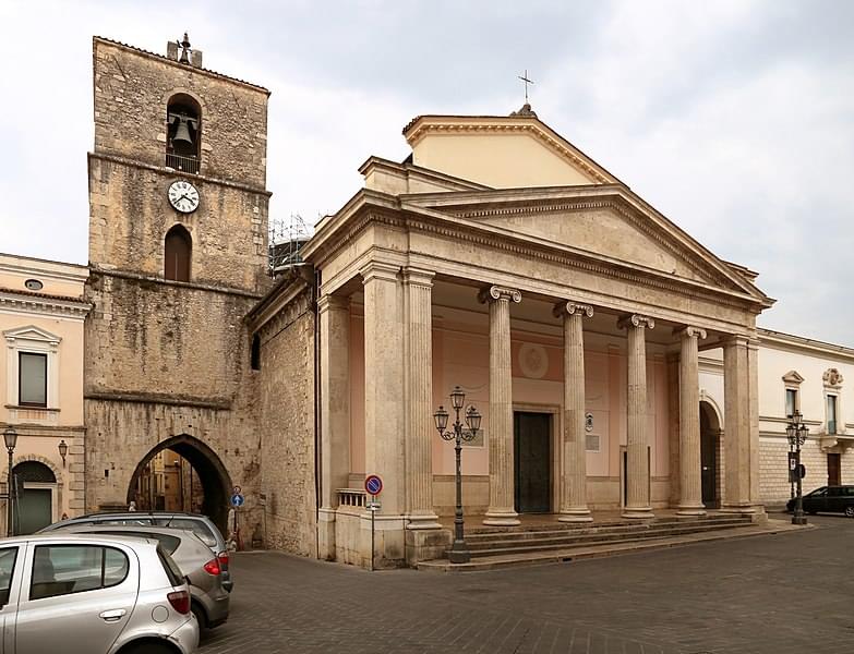 duomo di isernia esterno 01