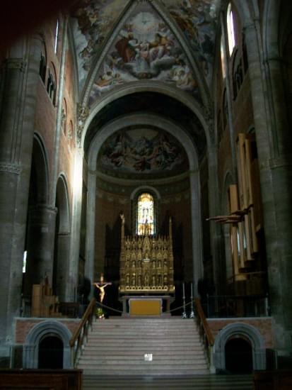 duomo di piacenza interno