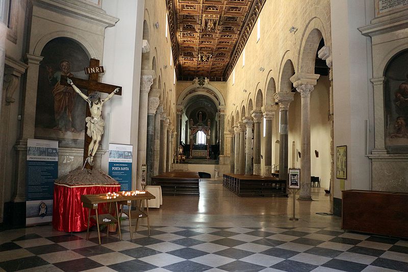 duomo di taranto interno 01 1