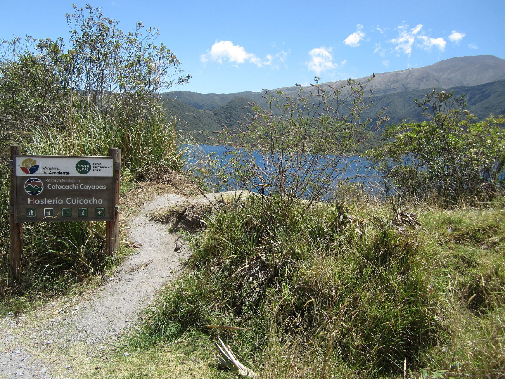 ecuador reserva ecologica cotacachi cayapasm sign