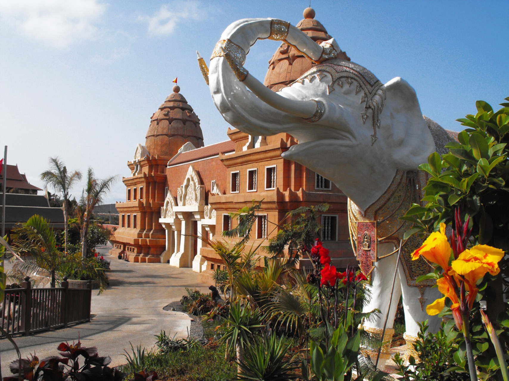 elefanteblancosiampark