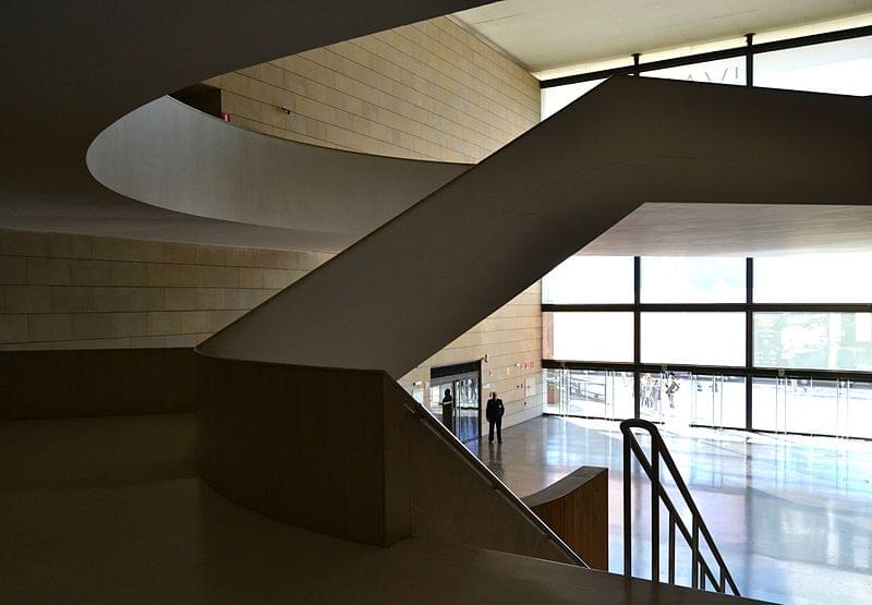 escala institut valencia d art modern 2