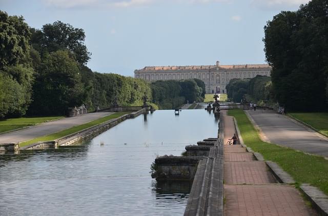 esterni reggia caserta