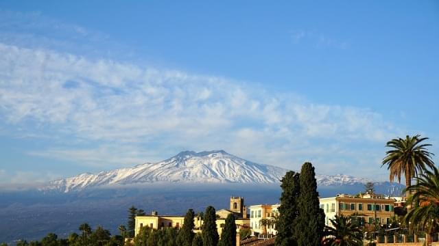 etna vulcano sicilia italia summit