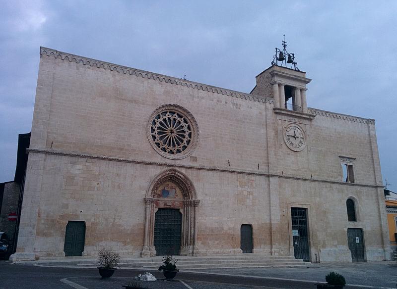 facciata di santa maria della tomba sulmona