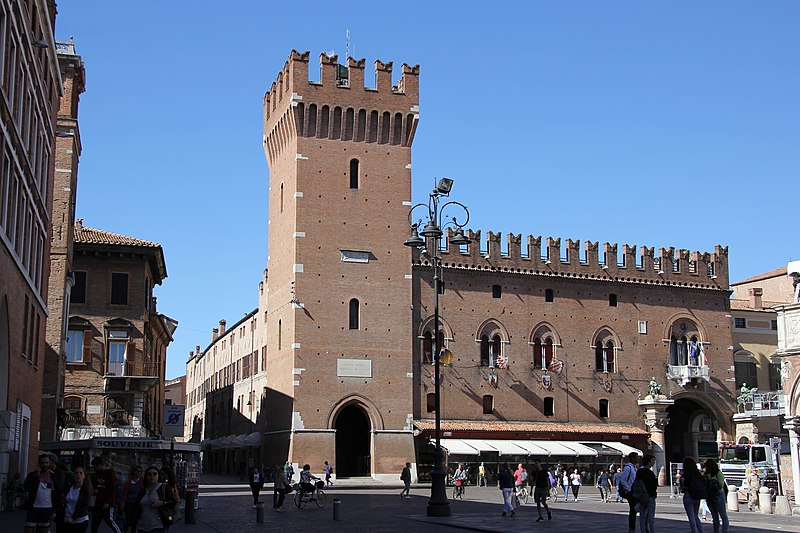 ferrara palazzo municipale 02