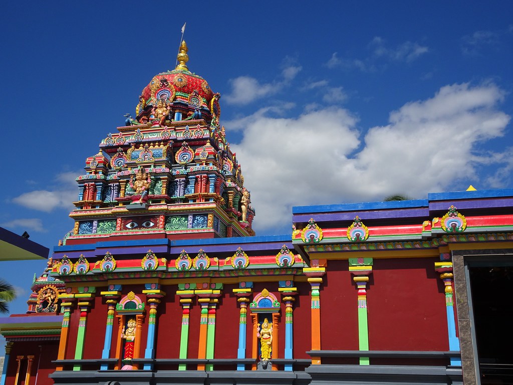 fiji nadi the rear view of the indian hindu temple in nadi it was completed in 1994 by stone masons