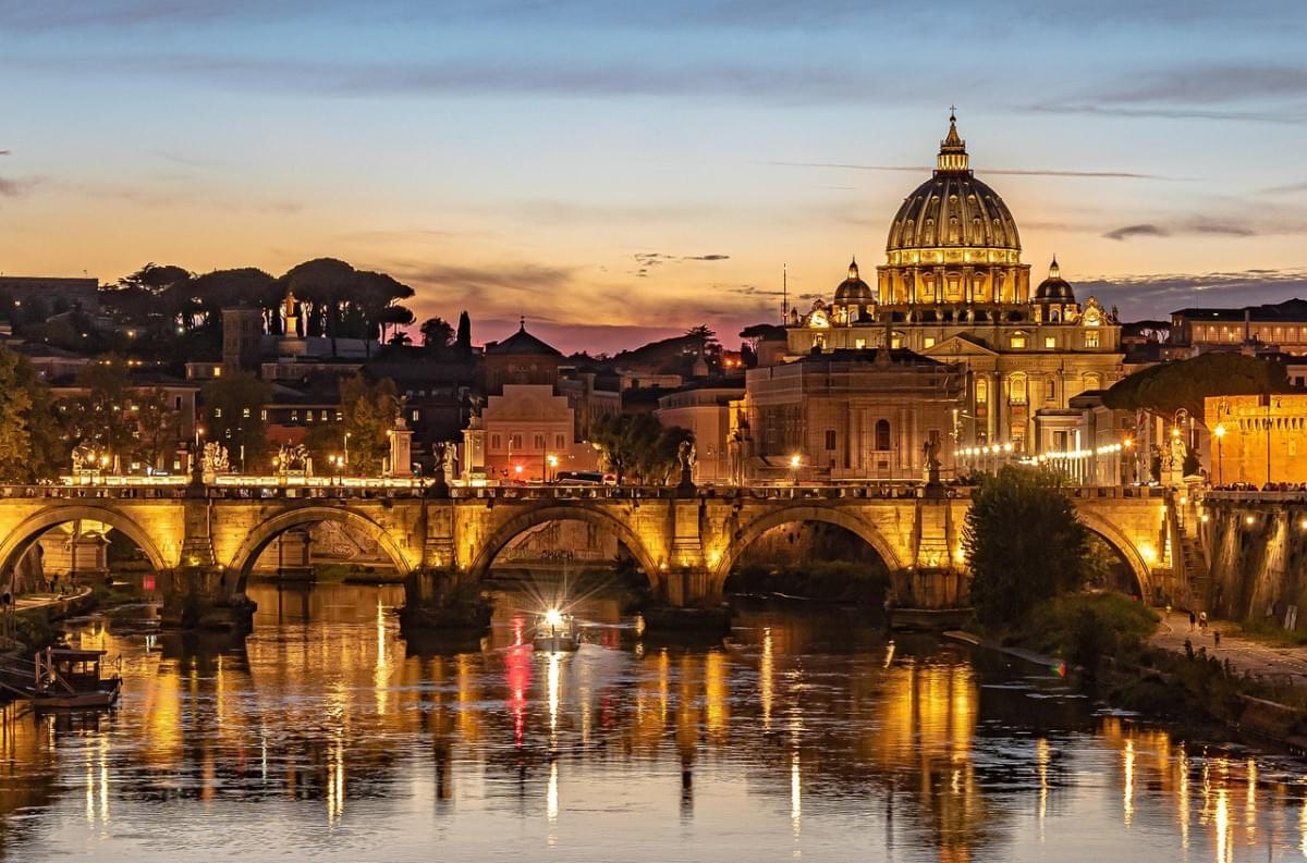 fiume tevere basilica di san pietro 2