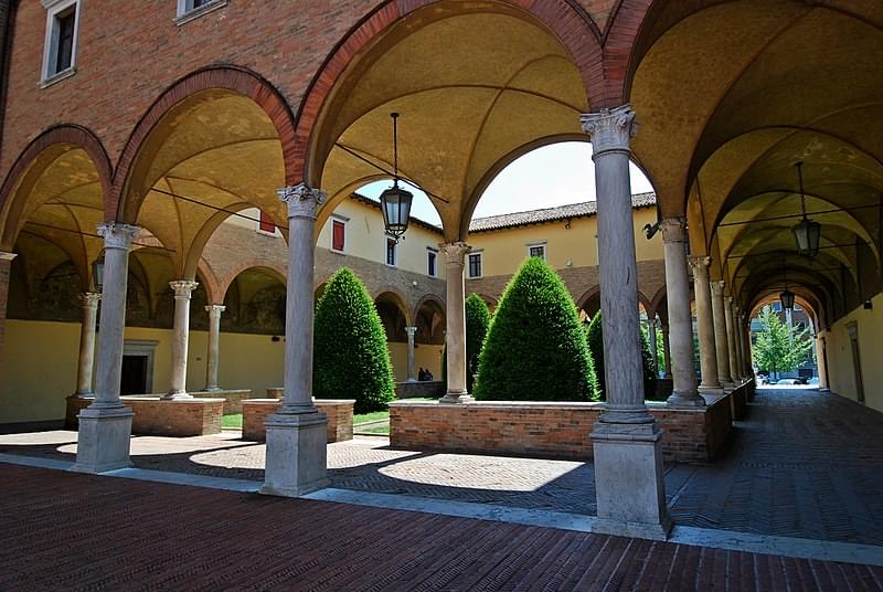 forli abbazia di san mercuriale chiostro