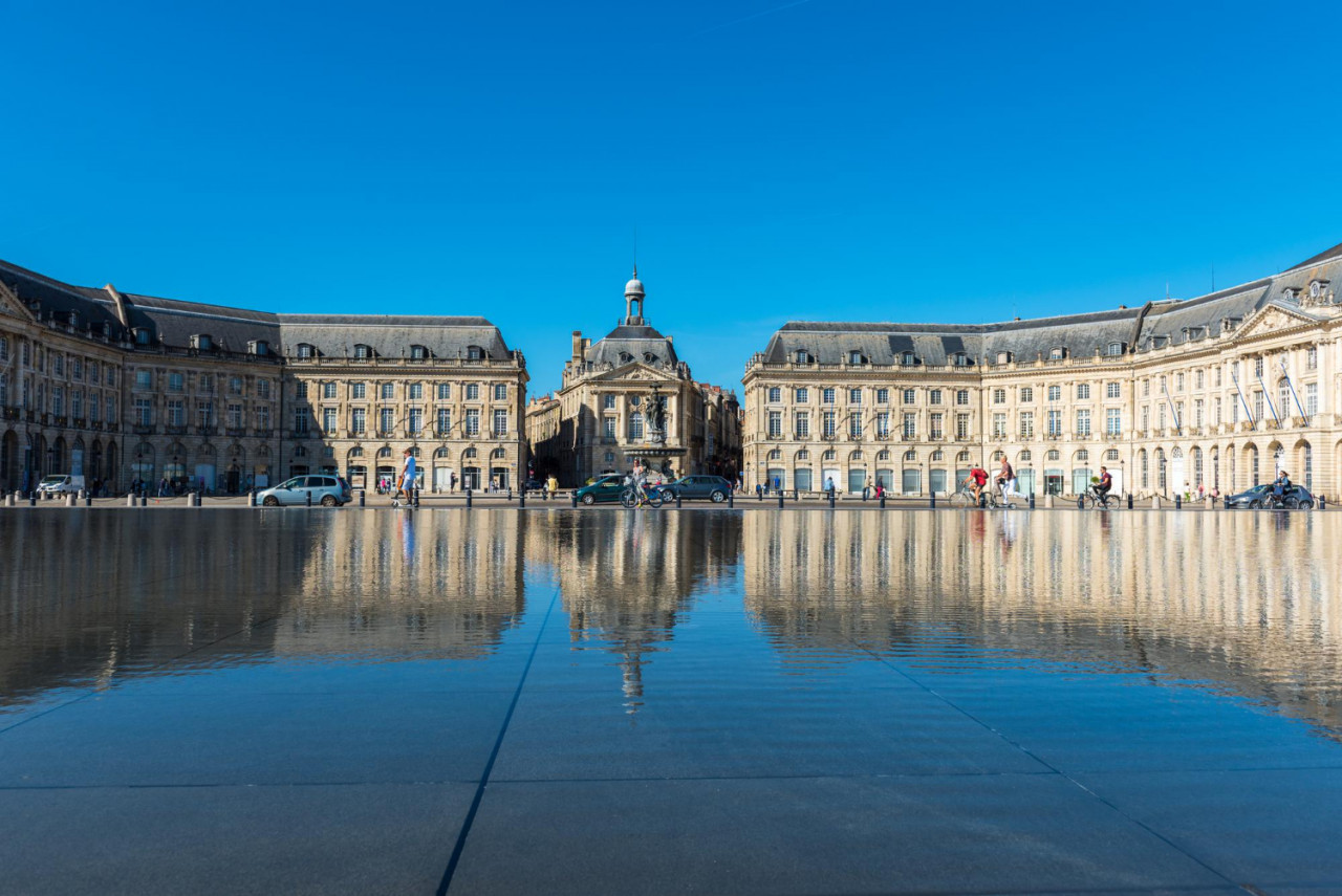 france bordeaux september 20 famous mirror fountain front place de la bourse bordeaux france september 20 2015