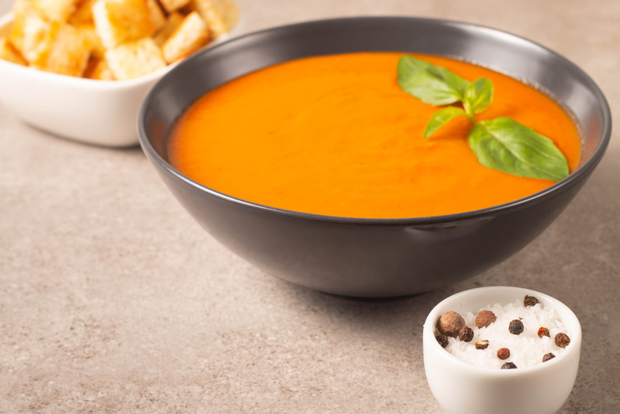 fresh healthy tomato soup with basil pepper garlic tomatoes bread wooden background 1