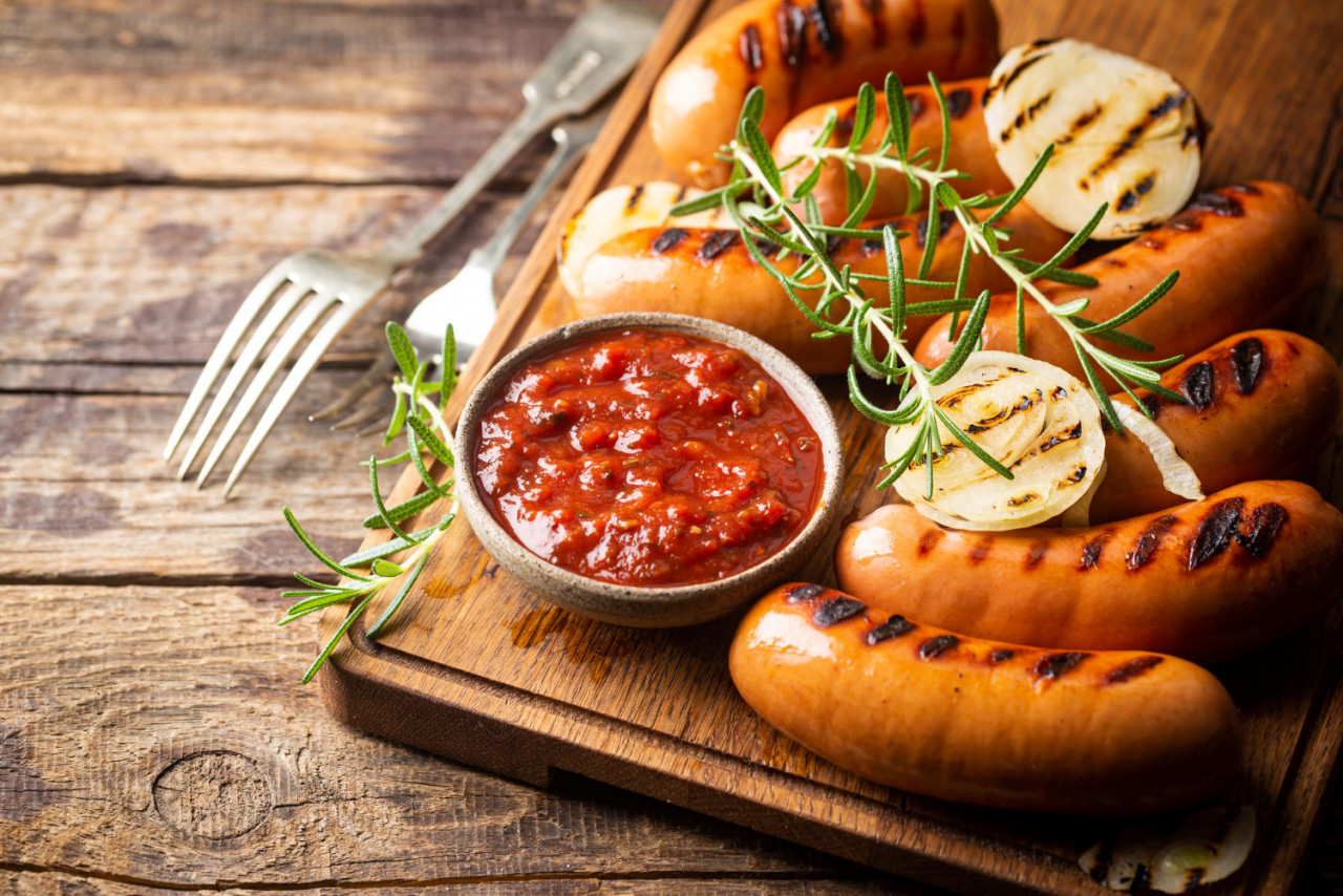 fried delicious sausages