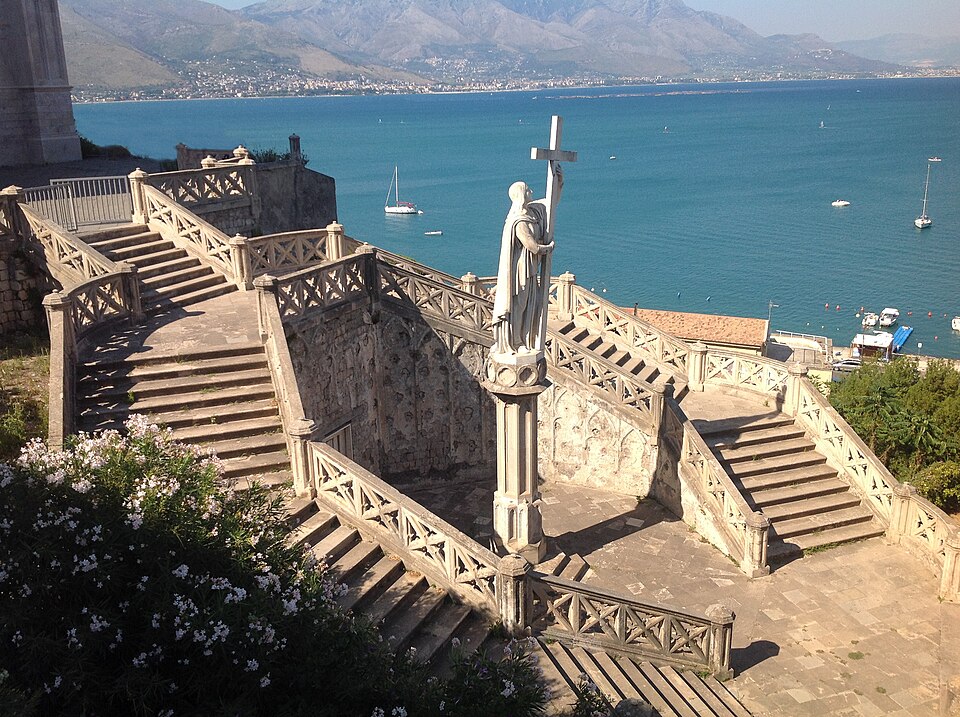 gaeta scalinata di san francesco settore centrale