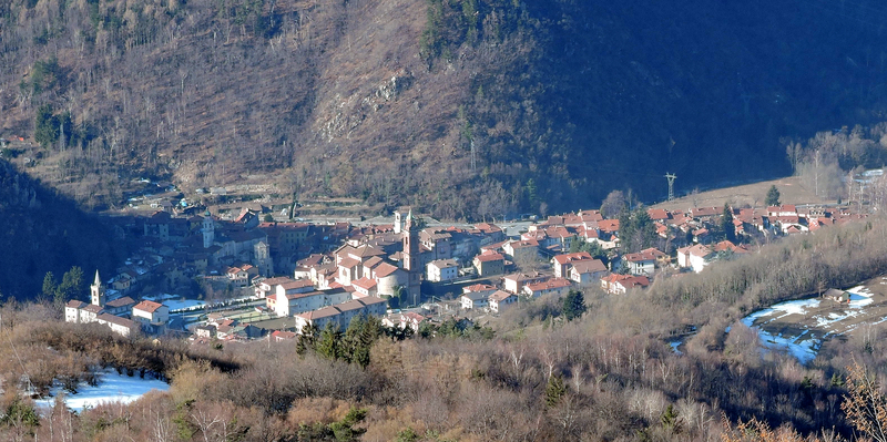 garessio panoramica del paesino