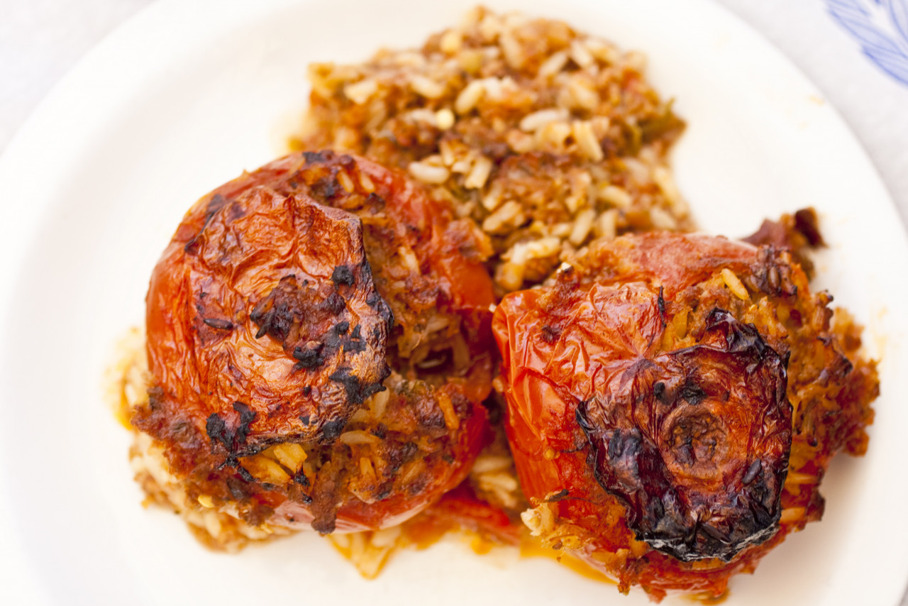 gemista greek stuffed tomatoes