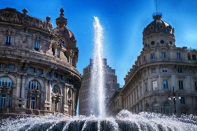 genova piazza de ferrari italia 1