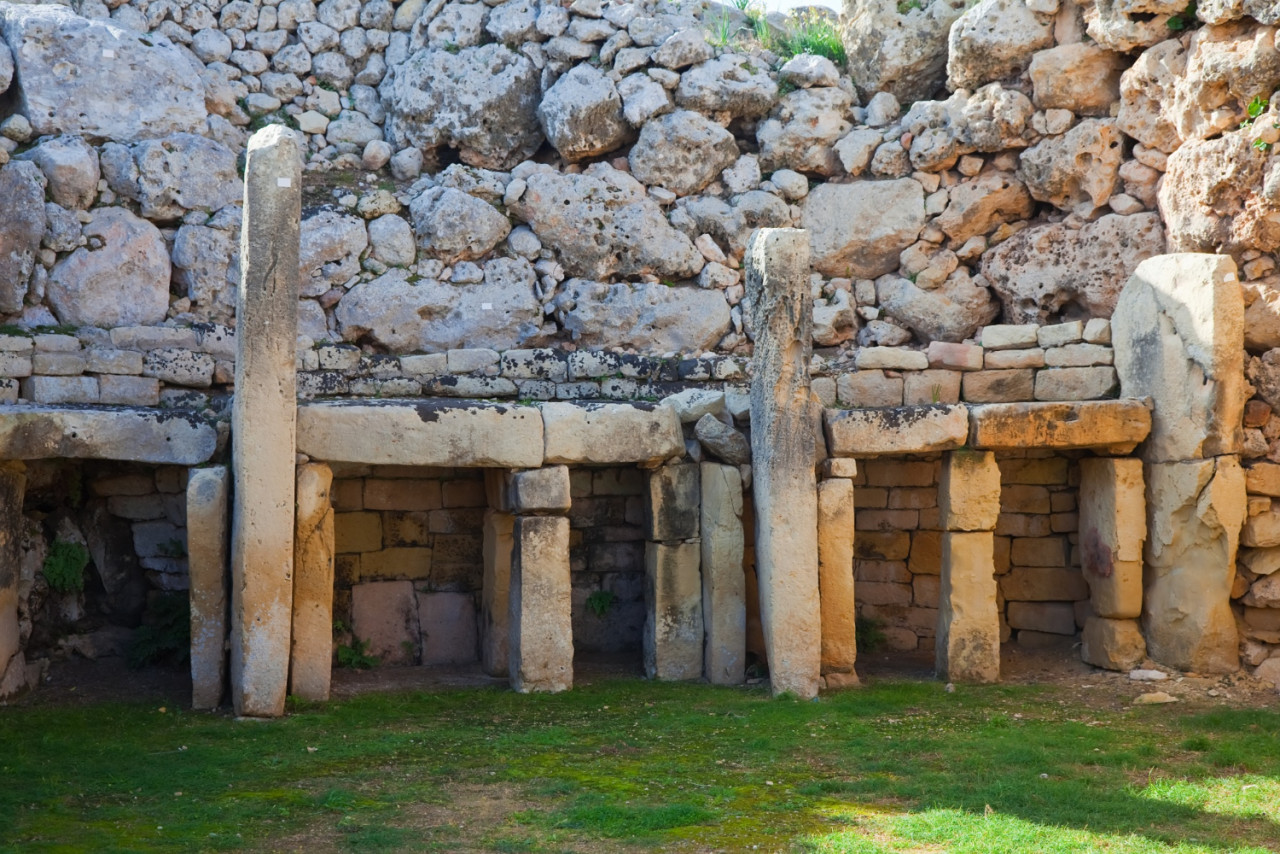 ggantija neolithic temples 3600 b c