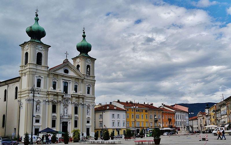 gorizia piazza della vittoria 1 1