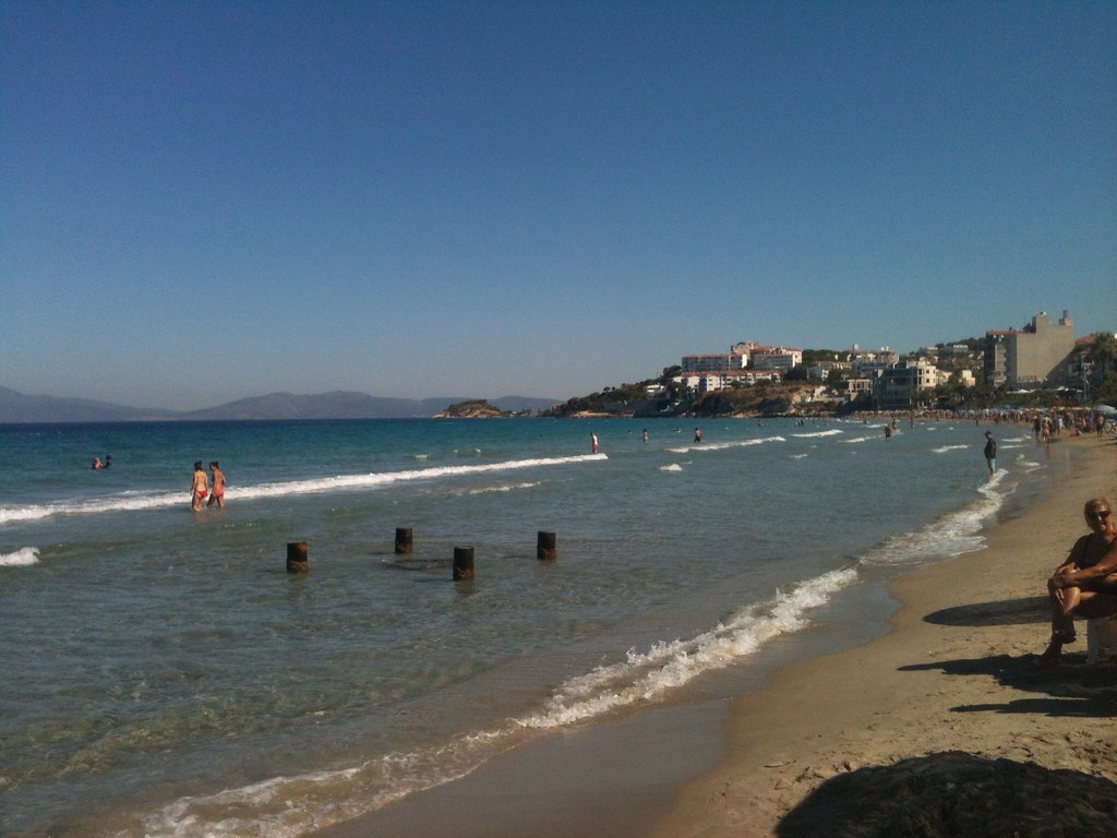 green beach in kusadasi
