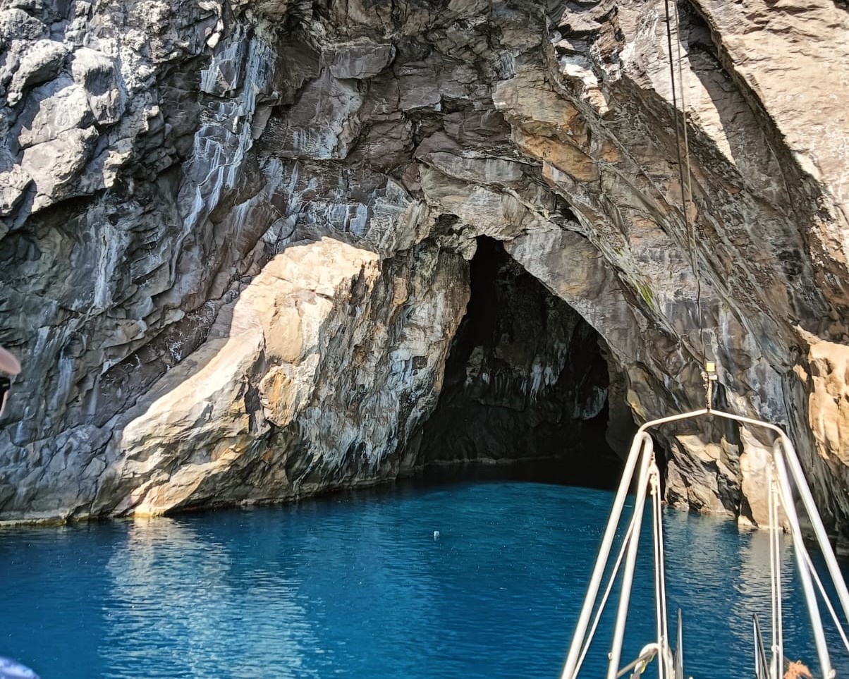 grotta del cavallo