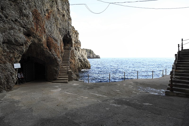 grotta dello smeraldo