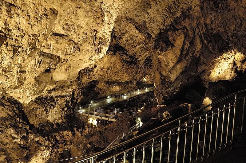 grotta gigante carso trieste