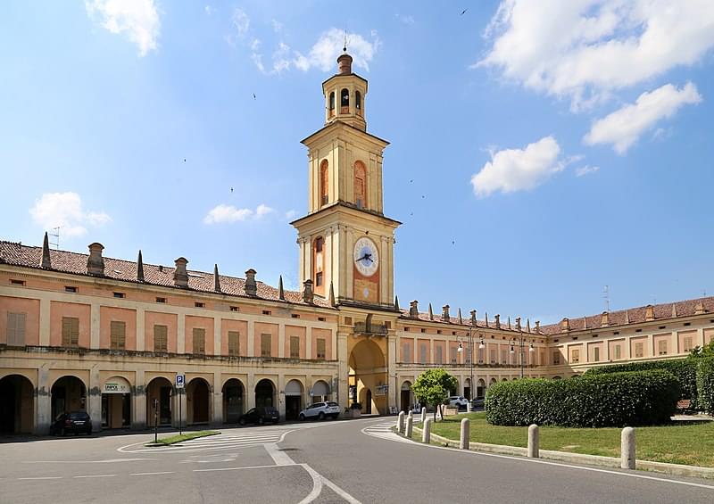 gualtieri torre dell orologio 01