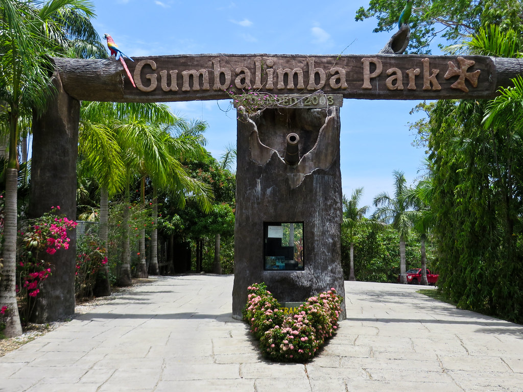 gumbalimba park roatan