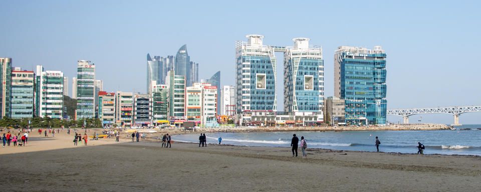 gwanganli beach at day