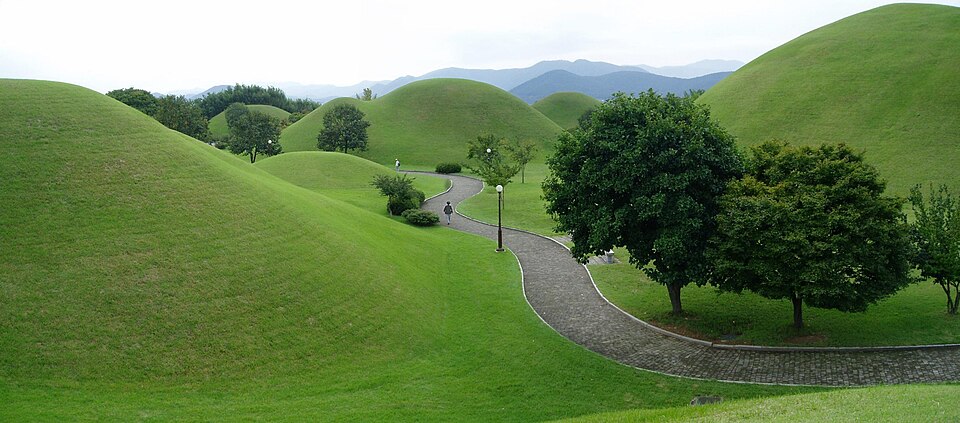 gyeongju king tomb park panoramio