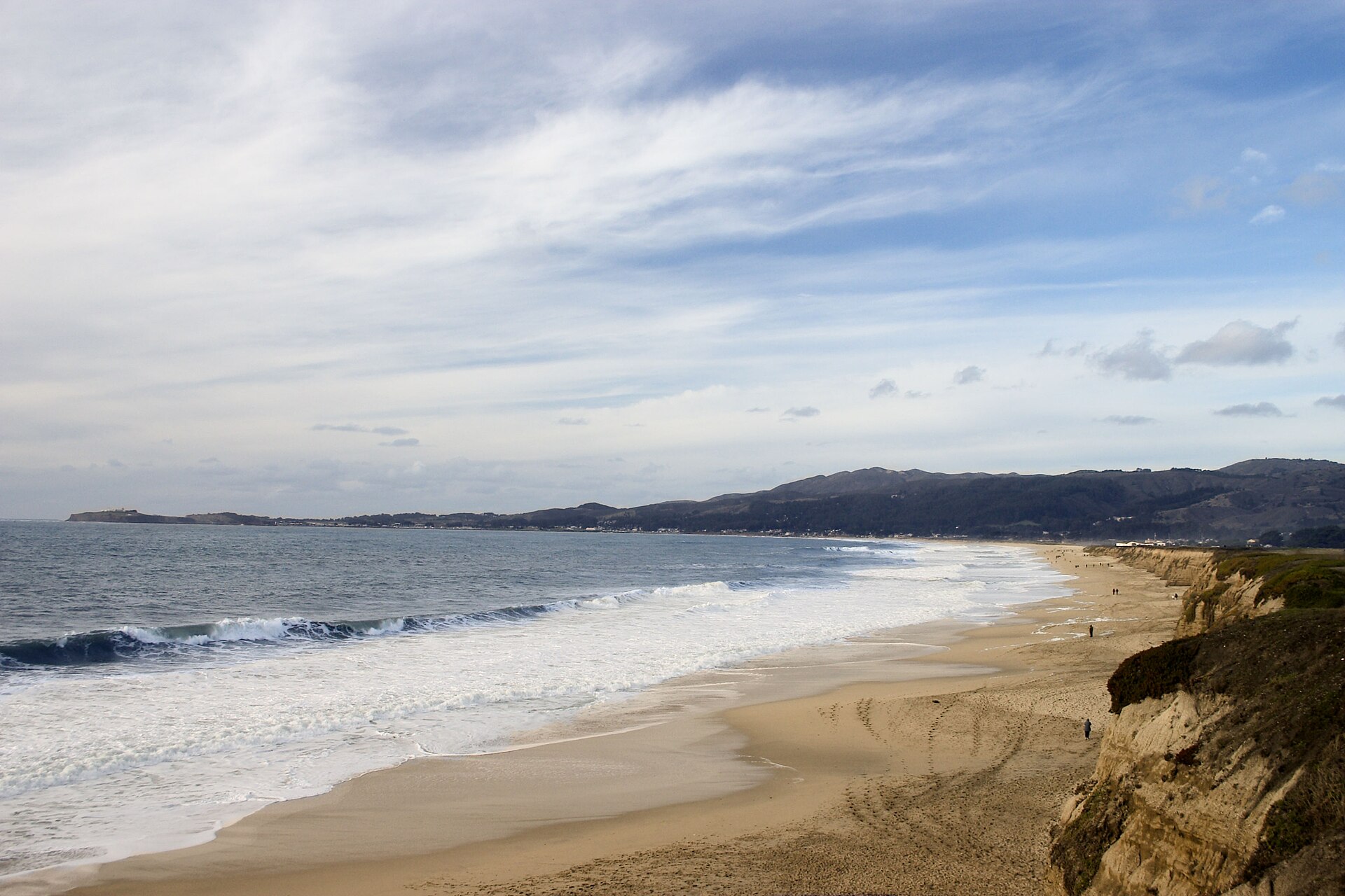 halfmoonbaystatebeach1