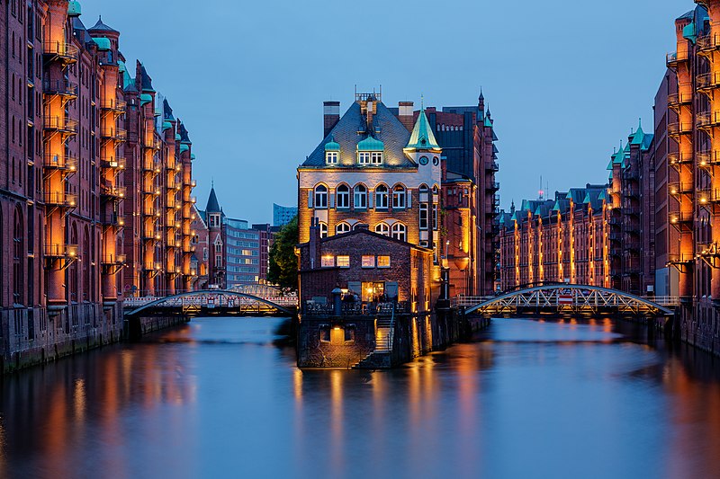 hamburg speicherstadt wasserschloss