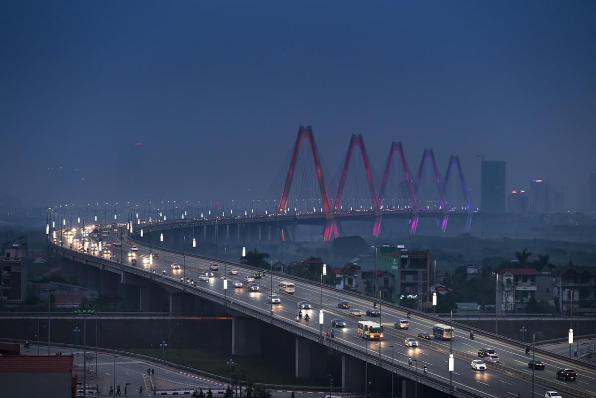 hanoi nhat tan ponte vietnam