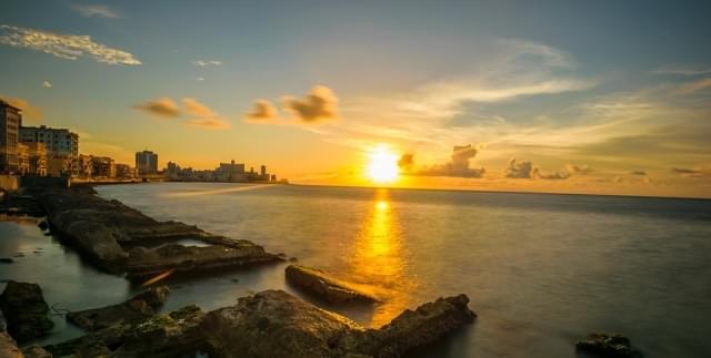 havana cuba tramonto costa mare