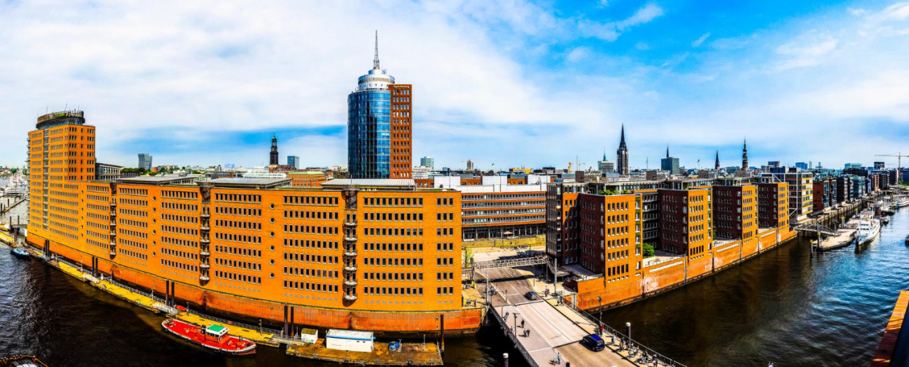 hdr hafencity in hamburg