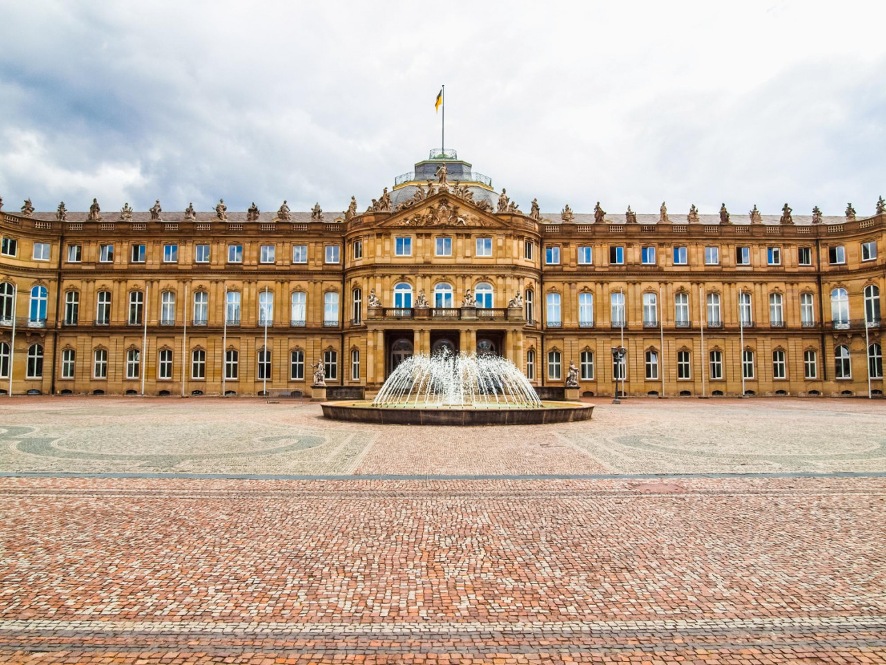 hdr neues schloss new castle stuttgart