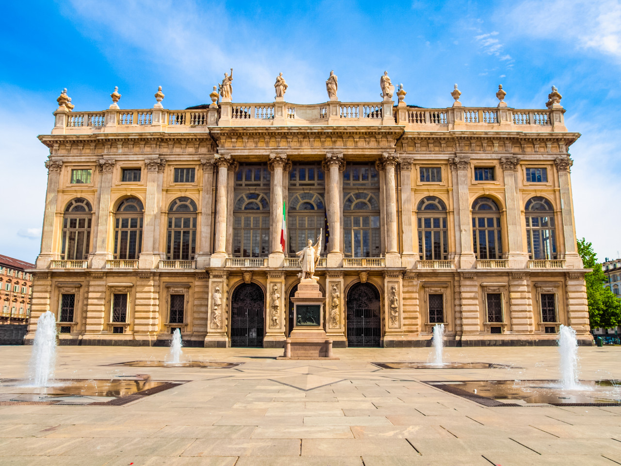 hdr palazzo madama turin